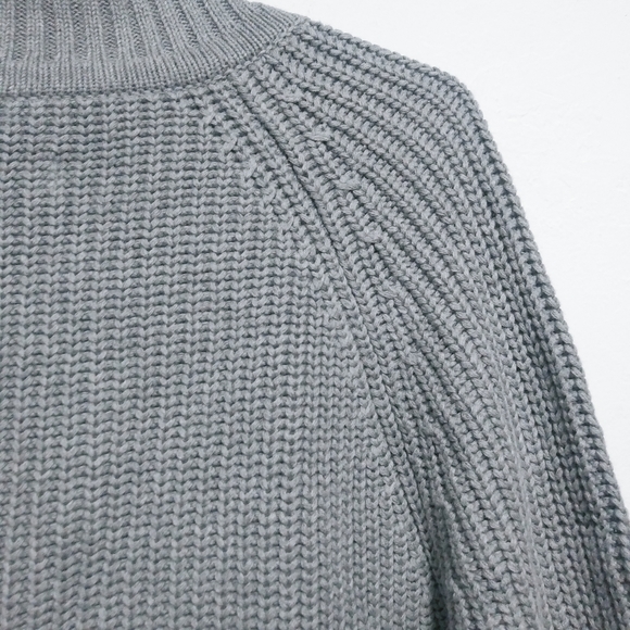 Ugg Ceanne Turtle neck sweater 

Size S - Picture 8 of 11